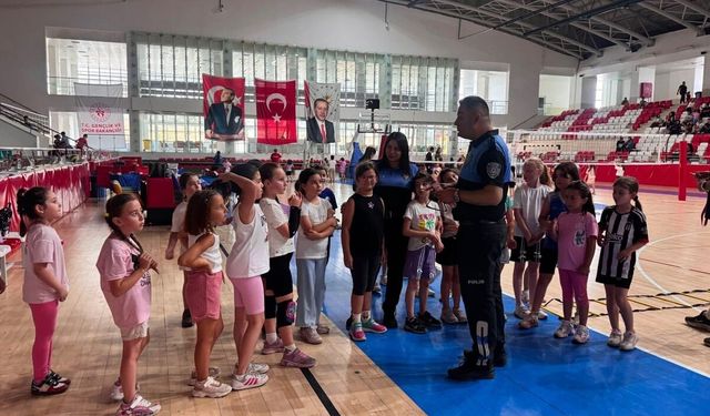 Bozüyük’te Çocuklar Polislik Mesleğini Yakından Tanıdı