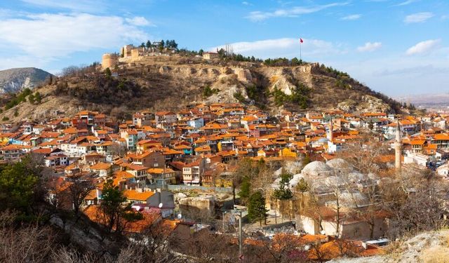 Kütahya nüfusu 2026: Kaç ilçesi var, isimleri neler?