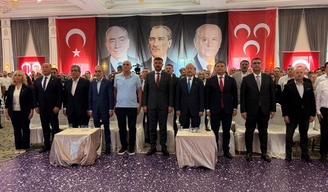 Afyon MHP’de kongre başladı: Salon tıka basa doldu!
