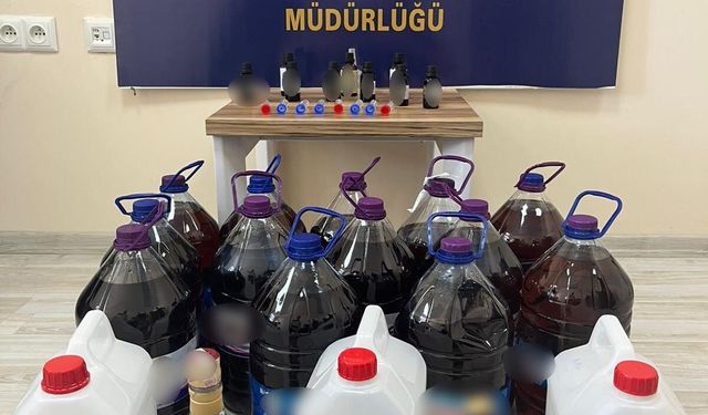 Afyon’da sahte alkol operasyonu: Onlarca litre ele geçirildi!