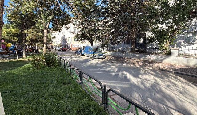 Eskişehir’de ‘yan baktın’ tartışması kanlı bitti: 3 yaralı