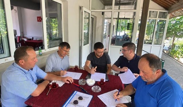 Afyon’da buzağı kayıplarını azaltmaya yönelik anket çalışması yapıldı