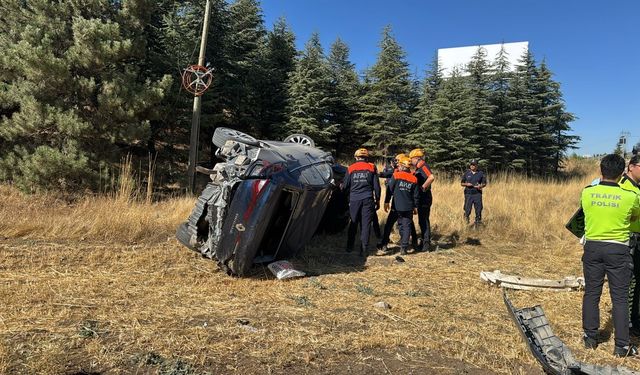Sinanpaşa’da otomobil tarlaya devrildi: 58 yaşındaki sürücü hayatını kaybetti