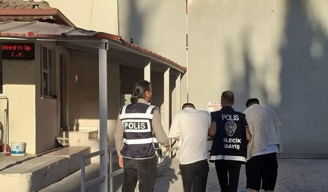 Bilecik’te 3 milyon TL’lik ziynet eşyasıyla yakalandılar: 2 kişi tutuklandı