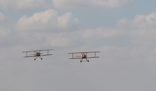 Sivrihisar Airshow'da Tarihi Buluşma: Nuri Demirağ ve Vecihi Hürkuş'un Aileleri Bir Araya Geldi