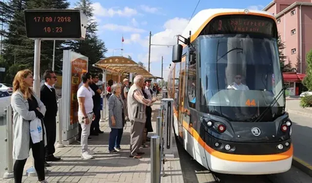 Eskişehir’de tramvay kazası: O hatta seferler durdu
