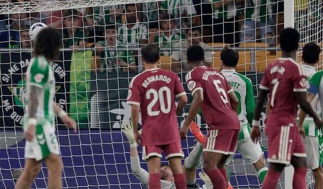 Real Madrid’e Betis şoku! Mbappe penaltıyı kaçırdı