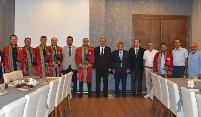 Afyon’un eski Sağlık Müdürü Serhat Korkmaz’a AFSÜ’de yeni unvan