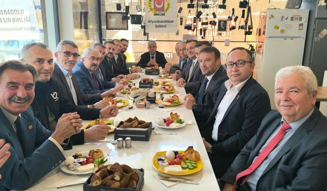 Afyon'da il başkanlarından ortak mesaj: “Siyasette rakibiz, şehir için ekibiz”