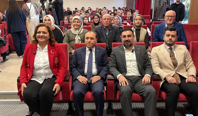 Afyon Belediye Başkanı Köksal öğrencilerin sorularını yanıtladı