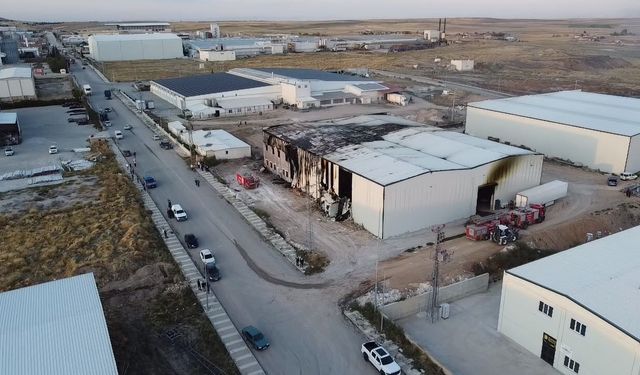 Afyon'da gıda fabrikasında korkutan yangın! Çok sayıda ekip sevk edildi