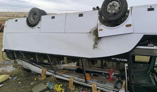 Afyon'da midibüs kazasından acı haber!