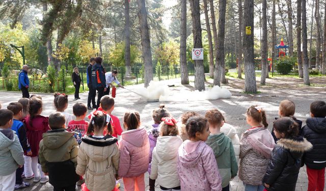 Afyon'da minikler afetlere karşı bilinçleniyor