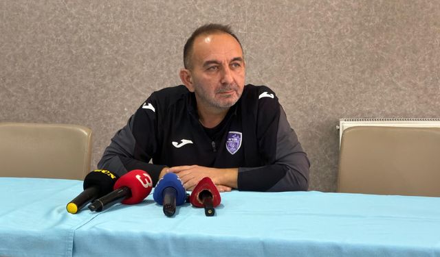 Afyon Belediye Yüntaş Kadın Voleybol Takımı Başantrenörü Çokşen: Bu takım Afyon'un takımı, sabra ihtiyacımız var