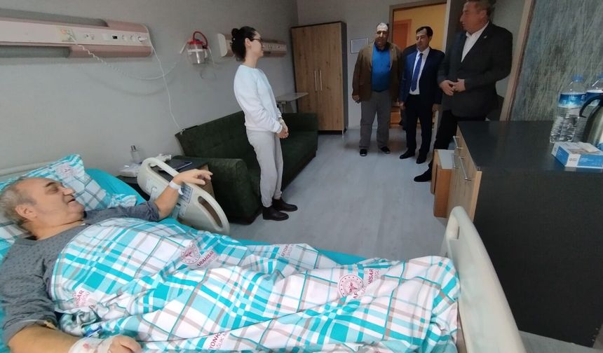 İYİ Partili isim hastaneye yattı: Hakan Şeref Olgun'dan geçmiş olsun ziyareti!
