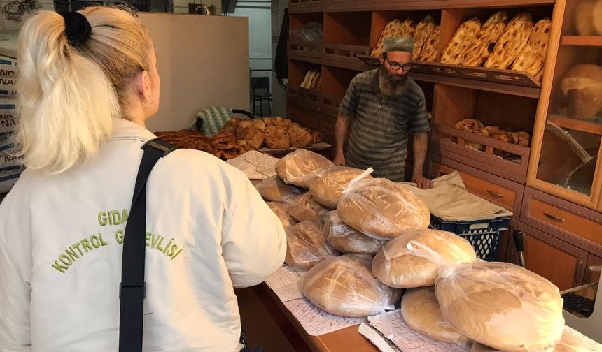 Afyon Dinar'da ekmek üretimi yapan fırınlar denetleniyor