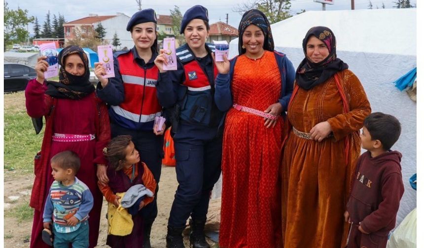 Eskişehir'de tarım işçisi kadınlara KADES uygulaması tanıtıldı