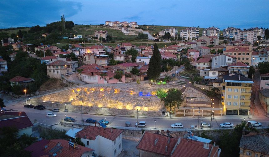 Manisa Demirci’de Kötü Görüntü Gitti, Yerine Yapay Şelale ve Yaşam Alanı Geldi