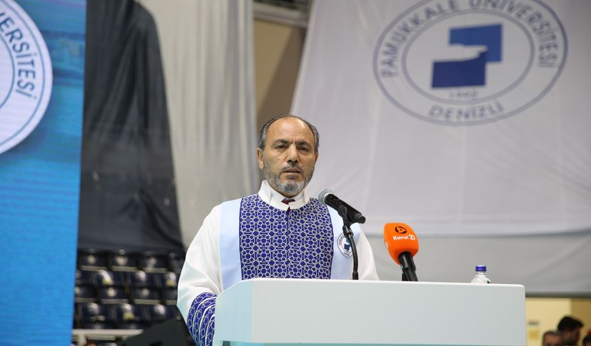 Pamukkale Üniversitesi'nde 7 Bin 950 Öğrenci Mezuniyet Sevinci Yaşadı