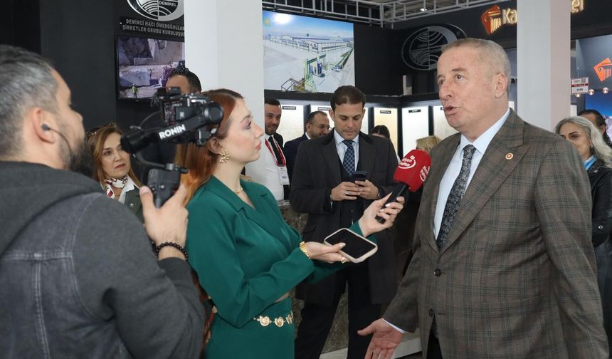 İYİ Partili Hakan Şeref Olgun’dan fuar değerlendirmesi: “Ekonomik kriz sanayiyi vurmuş”