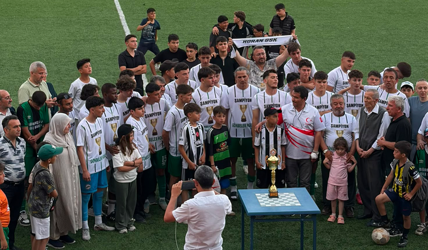 Gönbeler Horanspor Şampiyonluk Kupasını Aldı