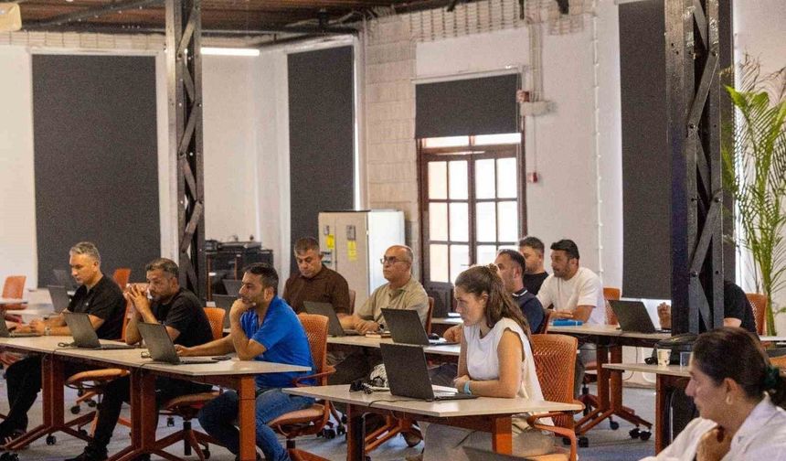 İzmir Büyükşehir'de Yapay Zeka Seferberliği