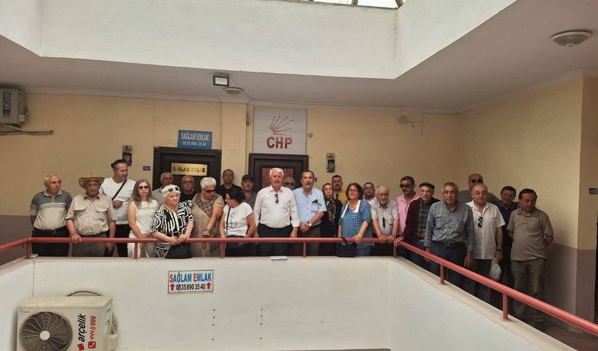 CHP Emirdağ İlçe Başkanı Erdal Kaya ve yönetiminden toplu istifa
