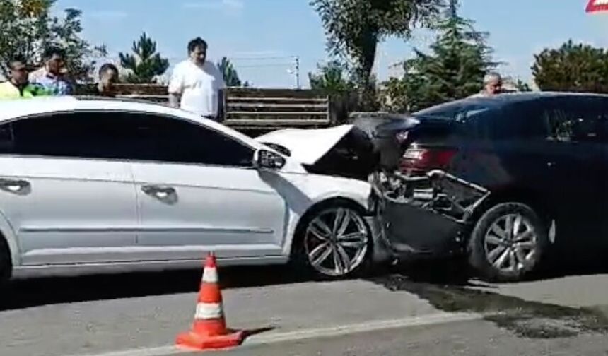 Afyon çevre yolunda zincirleme kaza: 3 araç birbirine girdi!