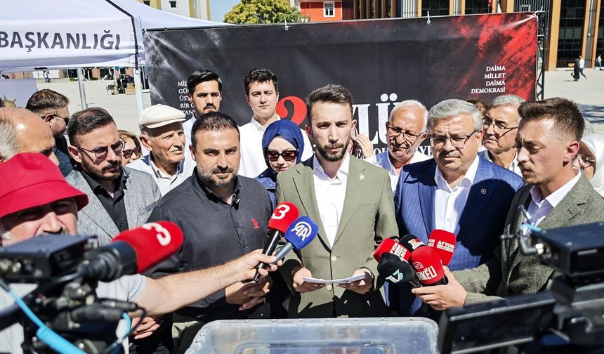 AK Partili gençlerden Afyon’da 12 Eylül açıklaması: “Türkiye’nin istikametini millet çizer”