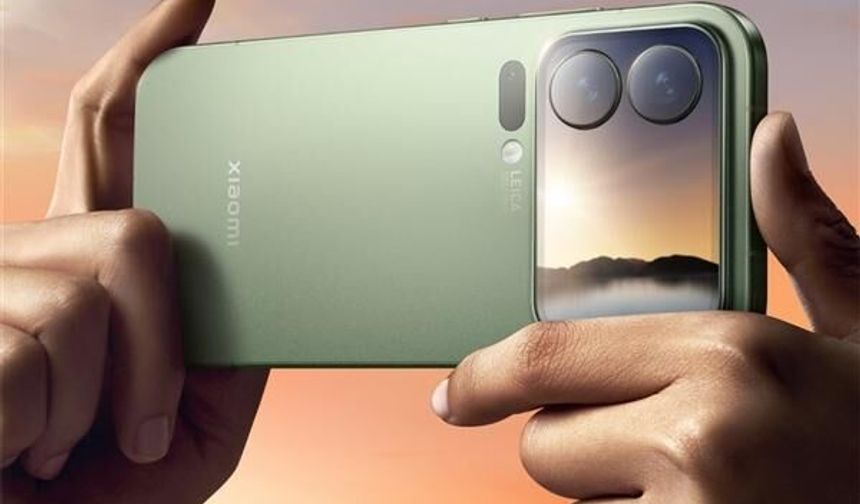 Xiaomi 18 Pro Max tanıtıldı: 8500 mAh batarya ve çift 200 MP kamera!