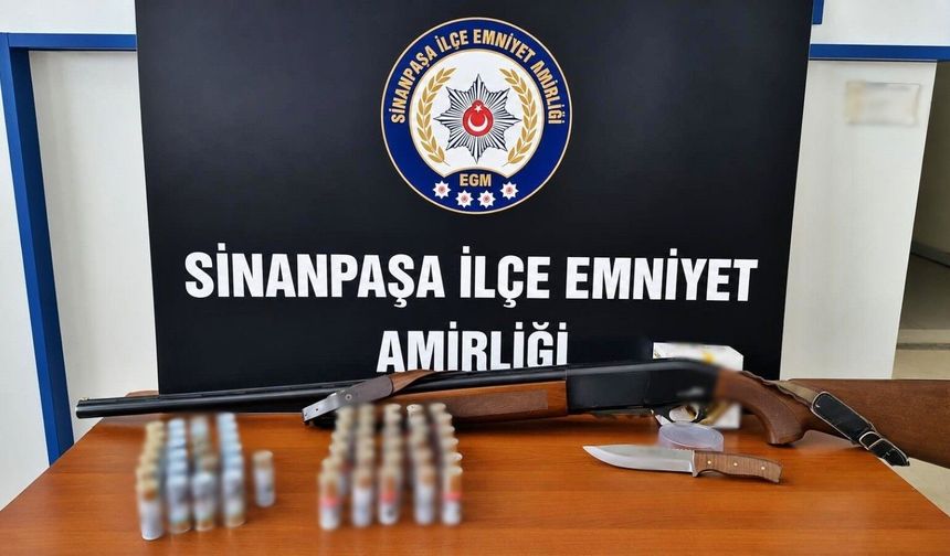 Afyon’da sosyal medyadaki paylaşımlar polisi harekete geçirdi: Evinden bakın neler çıktı