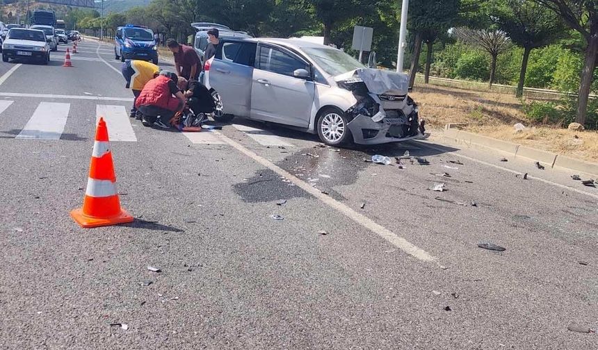 Son Dakika: Bilecik’te iki otomobil çarpıştı. 7 kişi yaralandı