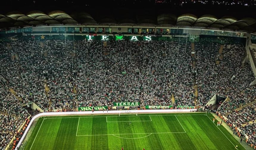 Bursaspor 2 kez öne geçti, galibiyet gelmedi! Liderlik devam ediyor