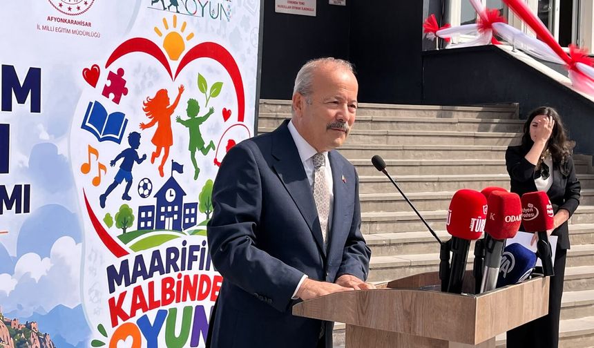 Afyon’da ilk ders zili çaldı: Taytak ve Yurdunuseven’den yeni eğitim yılı mesajları