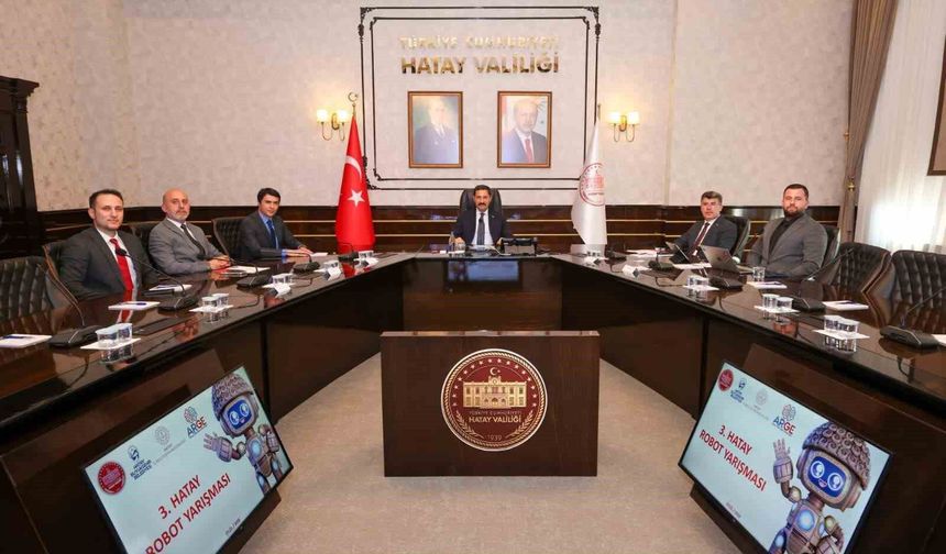 Vali Masatlı, HatayBOT Robot Yarışması Hazırlıklarını Değerlendirdi