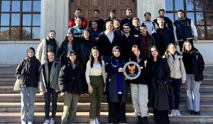 DPÜ Öğrenci Topluluklarından Büyük Başarı: ÜNİDES'ten 54 Proje Desteği